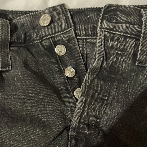 Levi’s shorts with cut hem - Picture 5 of 8